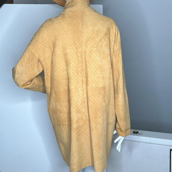 Revillon Paris Sz 40 Nubuk Laser Perforated Suede Leather 3/4 Coat Jacket - Picture 2 of 12